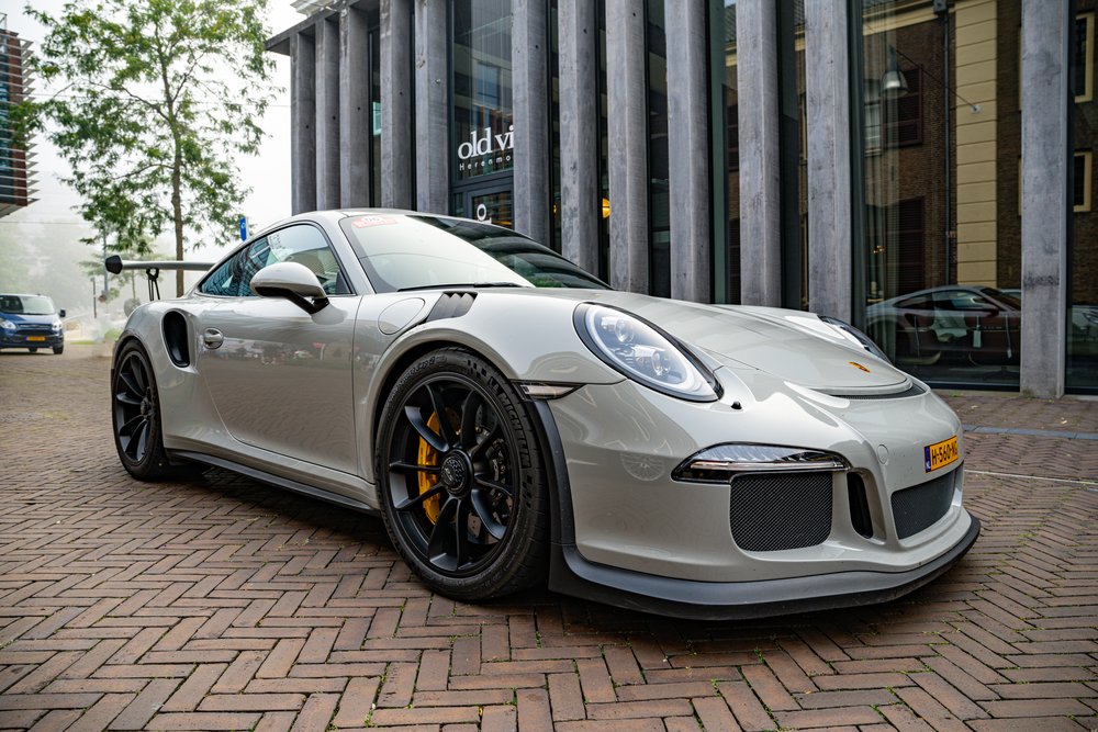 grey porsche